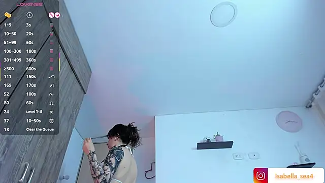 isabella sea  online show from 20, 9, 2025