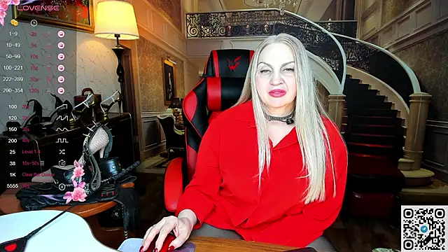 Nina Devillle online show from 7, 3, 2026