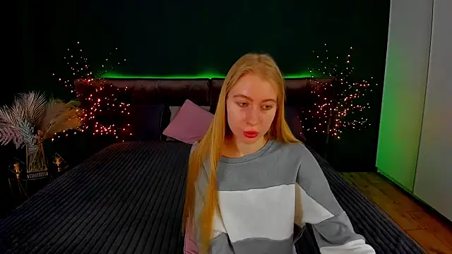 Alina Blonde online show from 27, 9, 2025