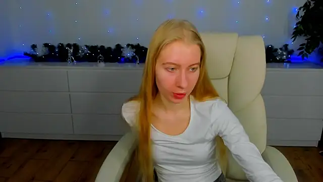 Alina Blonde online show from 23, 12, 2025