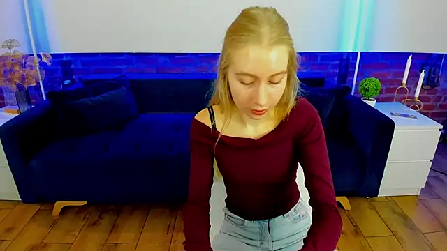 Alina Blonde online show from 29, 10, 2025