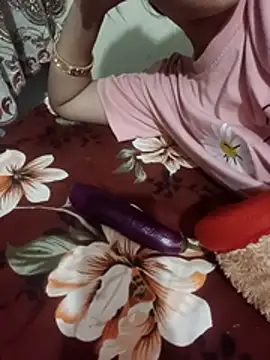 Snapshot of Neha_Singh92 chatting on 15, 11, 2025 Neha Singh92 online show from 15, 11, 2025