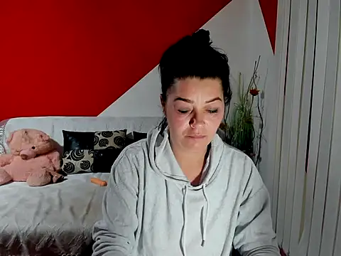 Soffy Skye online show from 25, 9, 2025