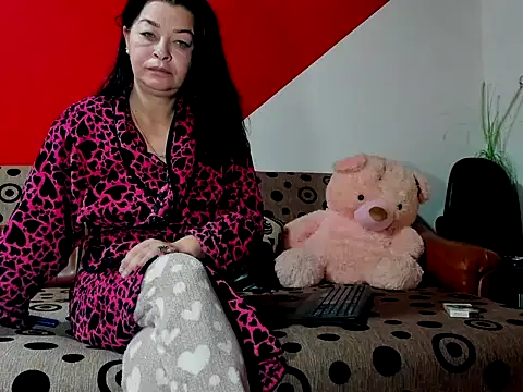 Soffy Skye online show from 7, 10, 2025