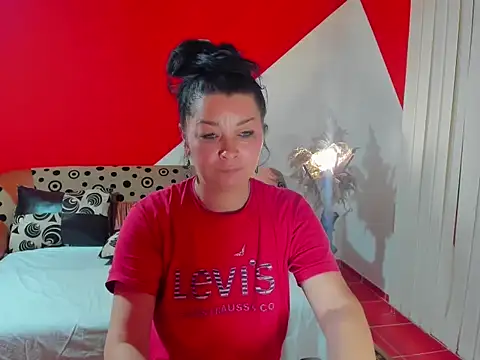 Soffy Skye online show from 2, 12, 2025