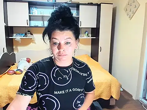 Snapshot of Soffy_Skye chatting on 12, 6, 2026 Soffy Skye online show from 12, 6, 2026
