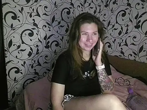 Snapshot of YourEmilie chatting on 31, 10, 2025 YourEmilie online show from 31, 10, 2025