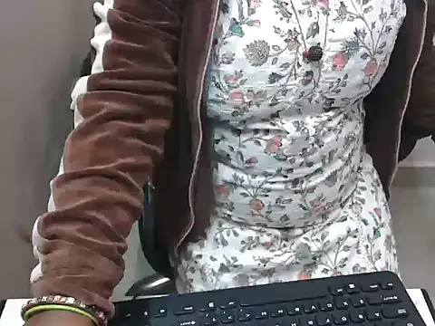 bold naina online show from 15, 12, 2025