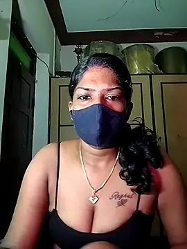 Snapshot of Tamil_Kavitha chatting on 20, 7, 2026 Tamil Kavitha online show from 20, 7, 2026