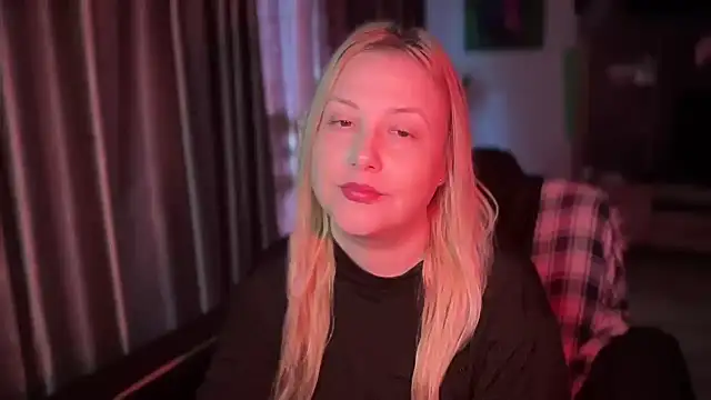 BikiHellena online show from 2, 11, 2025