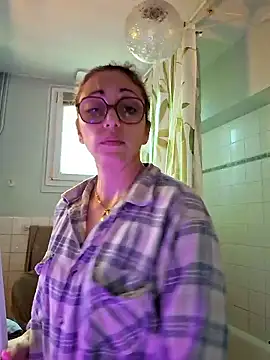 ChouqxxxCoreleone online show from 9, 1, 2026