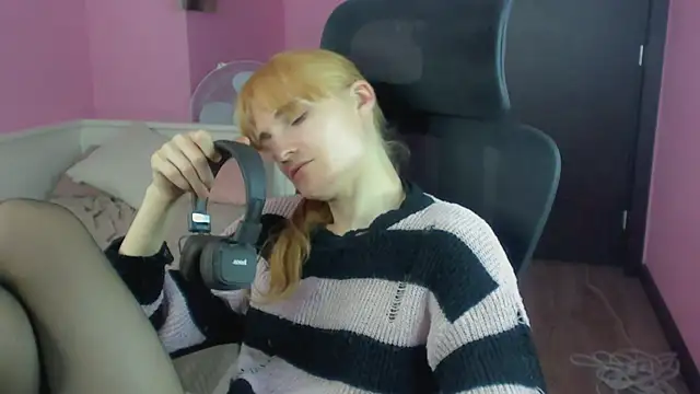 AcidTears online show from 9, 11, 2025