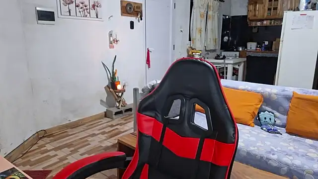 Snapshot of ObeyLust chatting on 22, 12, 2025 ObeyLust online show from 22, 12, 2025