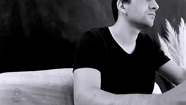 ObeyLust online show from 4, 10, 2025