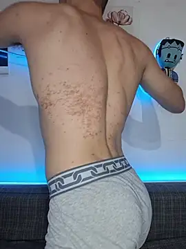 Snapshot of ObeyLust chatting on 14, 12, 2025 ObeyLust online show from 14, 12, 2025