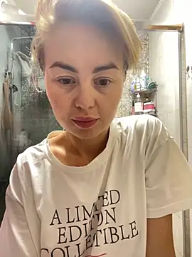 MartaLuna  online show from 8, 10, 2025