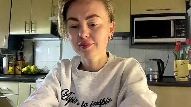 MartaLuna  online show from 14, 4, 2026