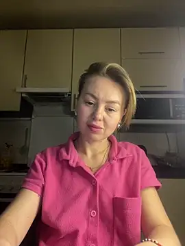 Snapshot of MartaLuna_ chatting on 17, 2, 2026 MartaLuna online show from 17, 2, 2026