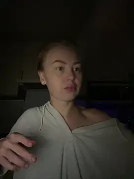 MartaLuna  online show from 8, 11, 2025