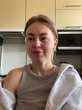 Snapshot of MartaLuna_ chatting on 2, 3, 2026 MartaLuna online show from 2, 3, 2026