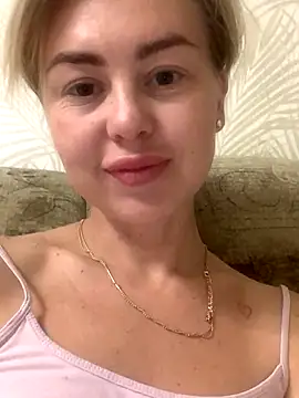 MartaLuna  online show from 30, 9, 2025