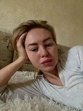 MartaLuna  online show from 12, 10, 2025