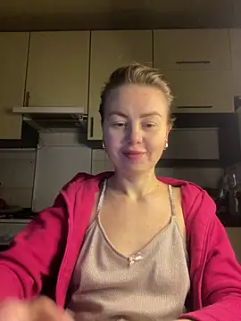 Snapshot of MartaLuna_ chatting on 31, 1, 2026 MartaLuna online show from 31, 1, 2026