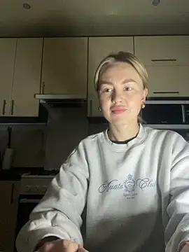 MartaLuna  online show from 27, 11, 2025