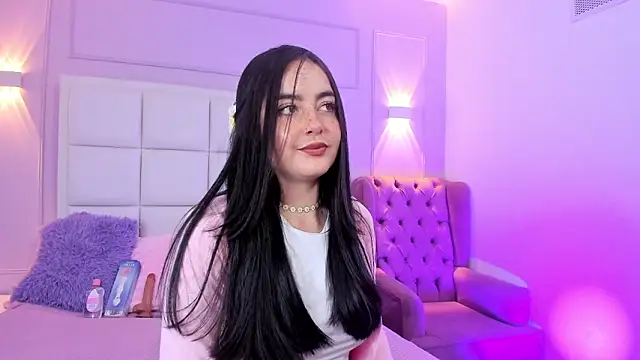 Snapshot of Ashleypetit chatting on 24, 5, 2026 Ashleypetit online show from 24, 5, 2026