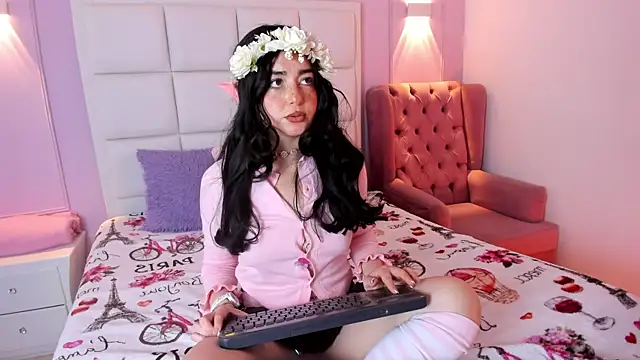 Ashleypetit online show from 7, 8, 2026