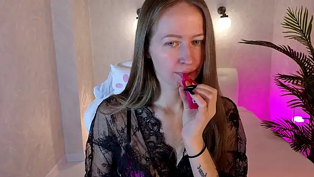 bella li   online show from 8, 11, 2025