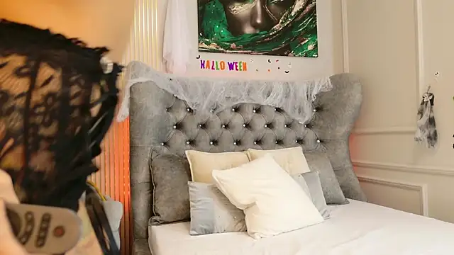 MeganXDesire online show from 27, 10, 2025