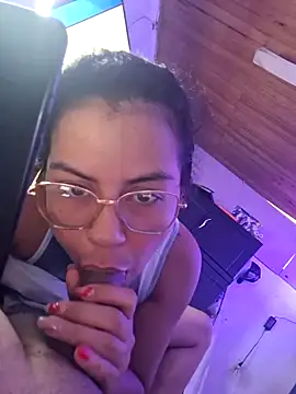 Chloe y Dante online show from 25, 9, 2025