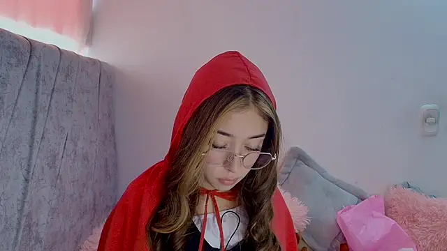 kimmy vegga2 online show from 31, 10, 2025