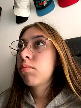 kimmy vegga2 online show from 30, 10, 2025