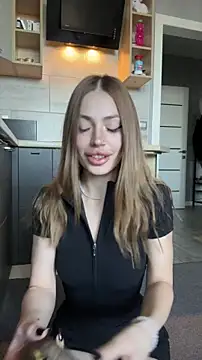 Elizabeth Tay online show from 12, 2, 2026