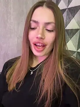 Elizabeth Tay online show from 23, 3, 2026