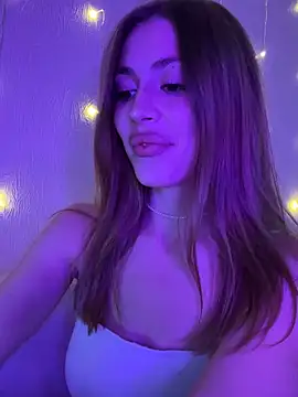 Elizabeth Tay online show from 20, 10, 2025