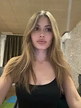 Elizabeth Tay online show from 16, 9, 2025