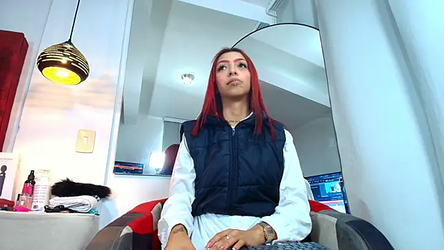 emma hearths online show from 12, 11, 2025