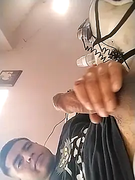 reycam97 online show from 14, 4, 2026