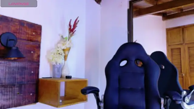 JhosuaVega online show from 12, 4, 2026