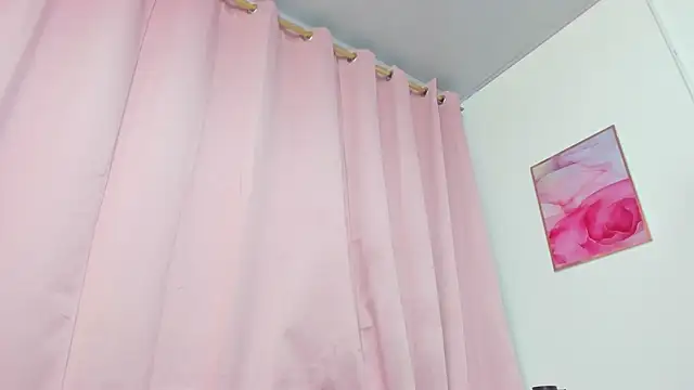 Snapshot of miajhonsonx chatting on 3, 6, 2026 miajhonsonx online show from 3, 6, 2026