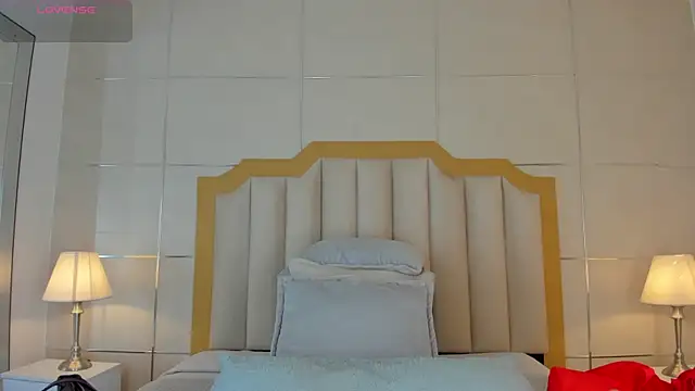 DakotaWangi online show from 24, 11, 2025