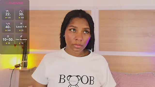 Snapshot of ValeryCortezm chatting on 29, 10, 2025 ValeryCortezm online show from 29, 10, 2025