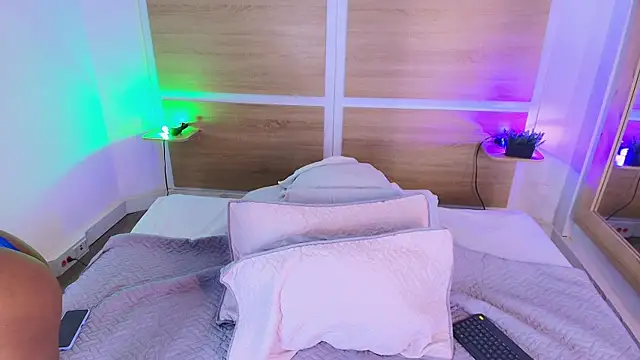 ValeryCortezm online show from 17, 2, 2026