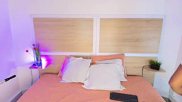 Snapshot of ValeryCortezm chatting on 30, 9, 2025 ValeryCortezm online show from 30, 9, 2025