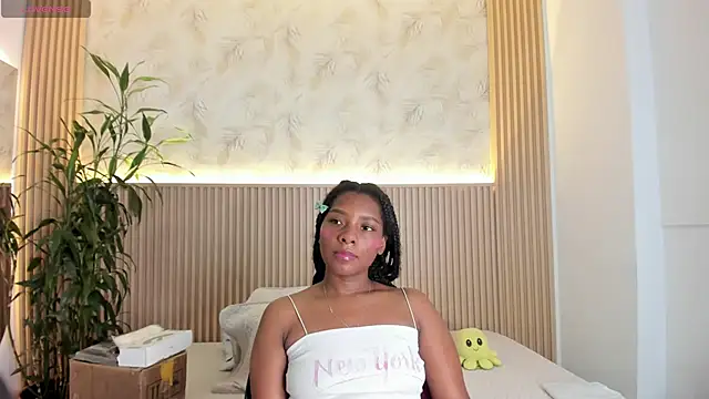 Snapshot of ValeryCortezm chatting on 4, 11, 2025 ValeryCortezm online show from 4, 11, 2025