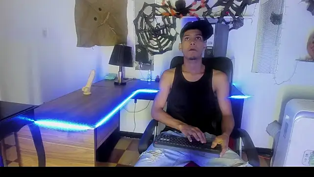 Snapshot of xxKamadevaxx chatting on 30, 10, 2025 xxKamadevaxx online show from 30, 10, 2025