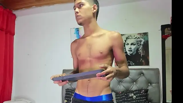 Snapshot of xxKamadevaxx chatting on 9, 10, 2025 xxKamadevaxx online show from 9, 10, 2025